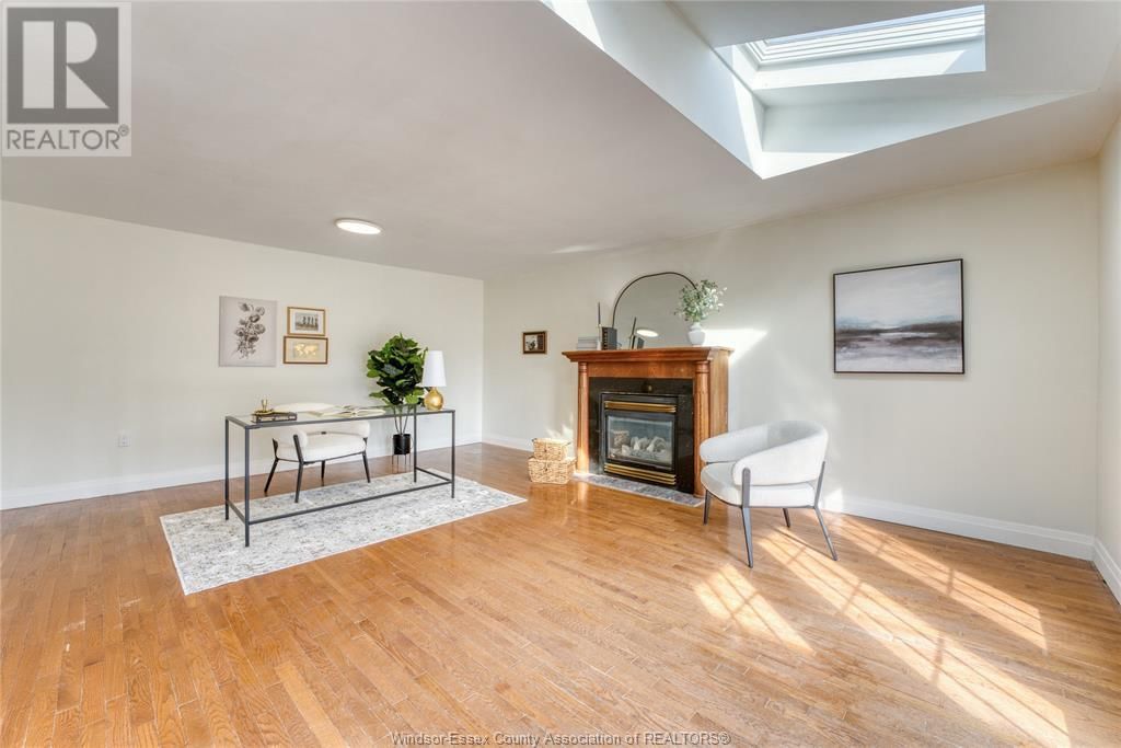 270 CENTENNIAL DRIVE Image 21