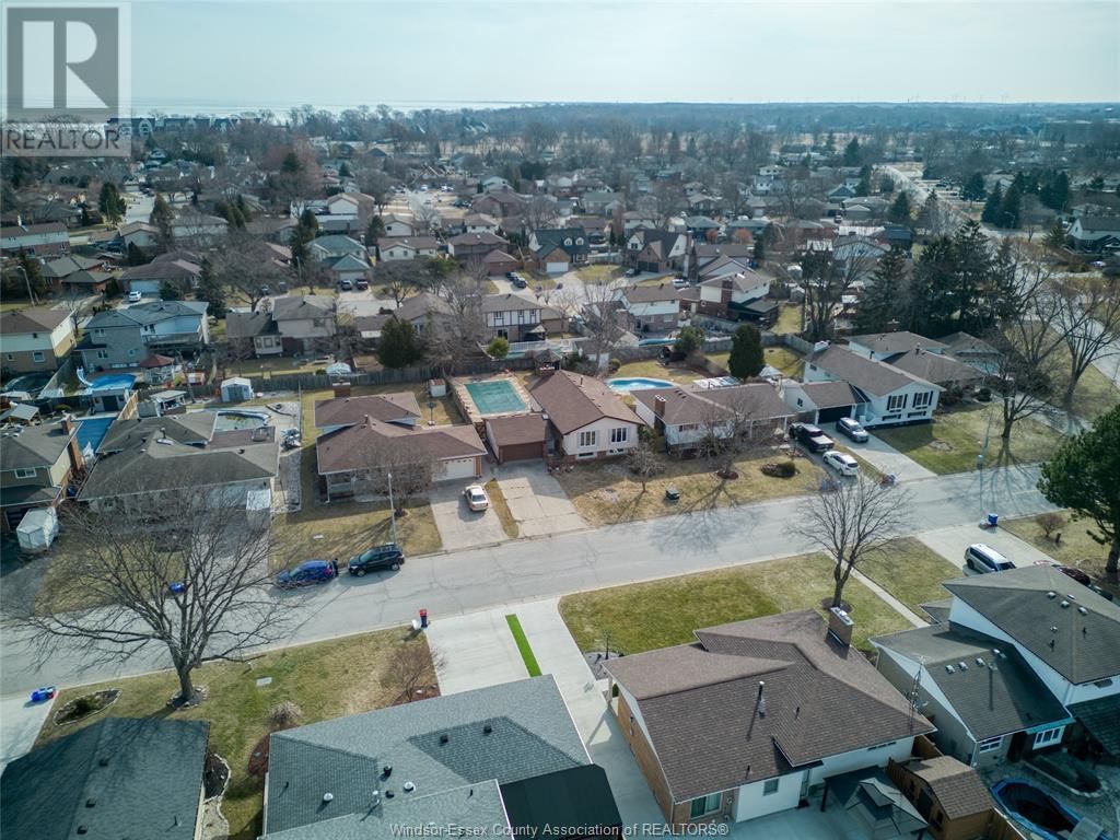 270 CENTENNIAL DRIVE Image 4