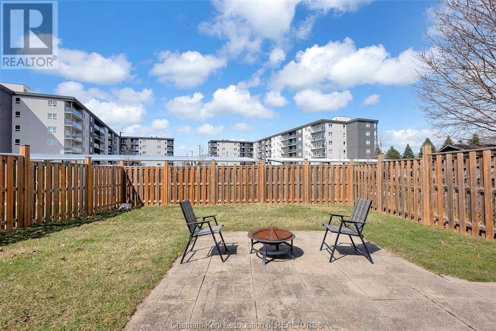 151 BRISTOL DRIVE Image 11