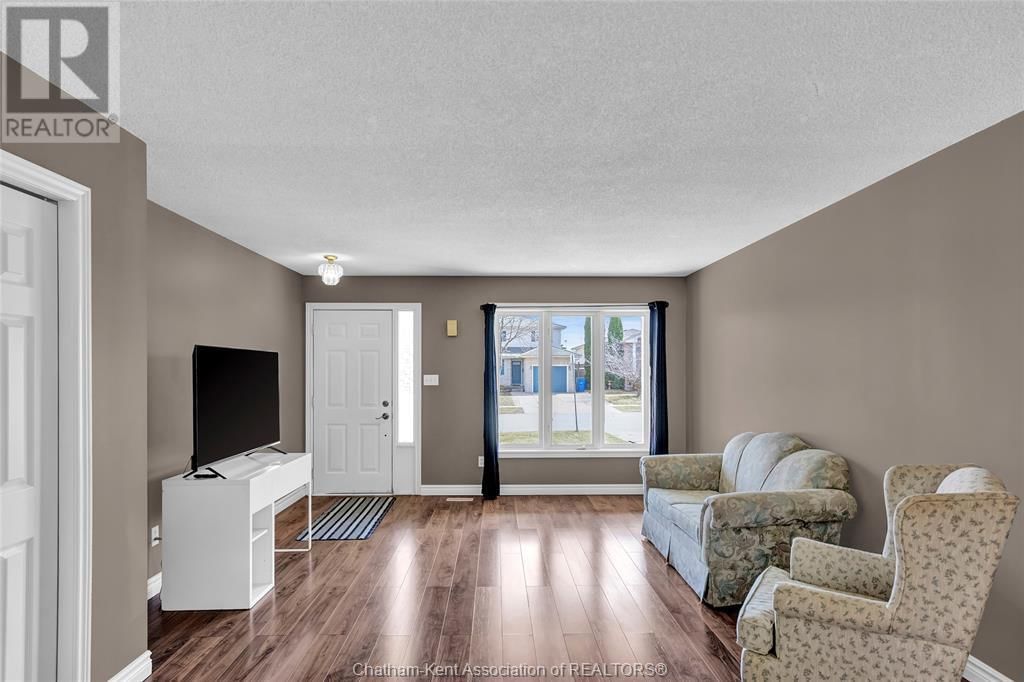 151 BRISTOL DRIVE Image 14
