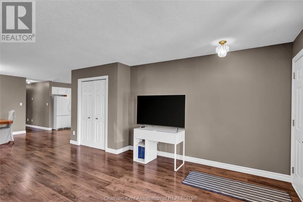 151 BRISTOL DRIVE Image 16
