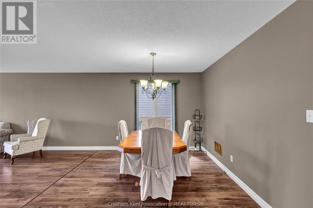 151 BRISTOL DRIVE Image 19