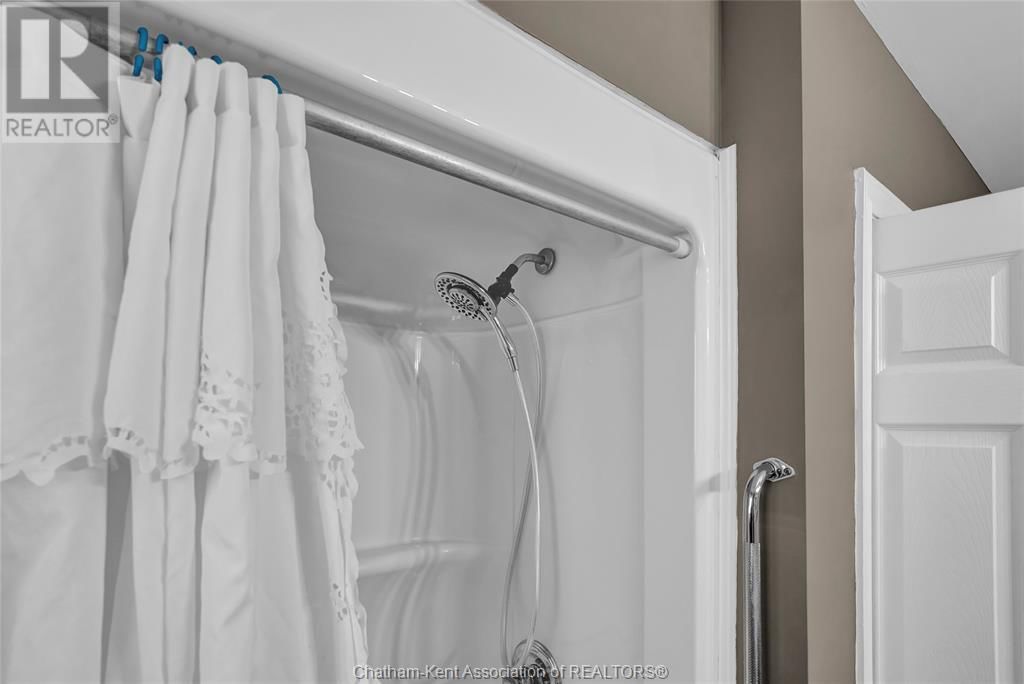 151 BRISTOL DRIVE Image 27