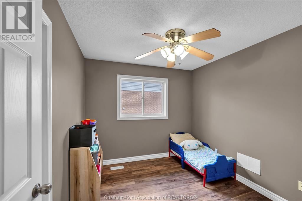 151 BRISTOL DRIVE Image 29