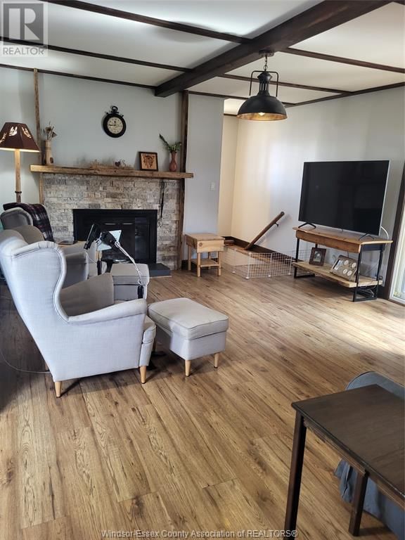 8902 TALBOT TRAIL Image 11