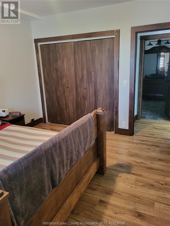 8902 TALBOT TRAIL Image 22