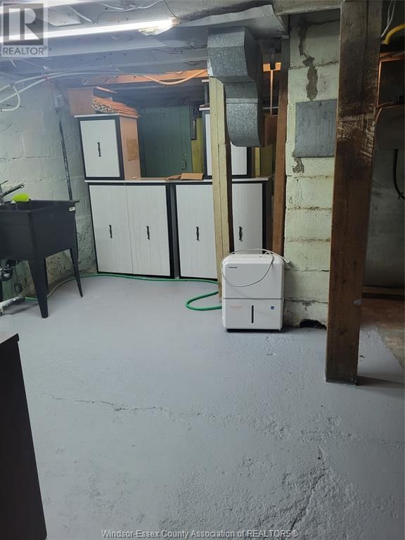 8902 TALBOT TRAIL Image 35