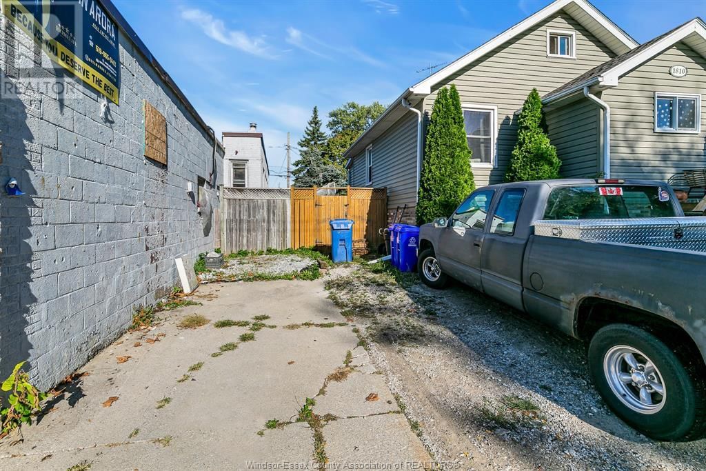1802-06 GEORGE AVENUE Image 19