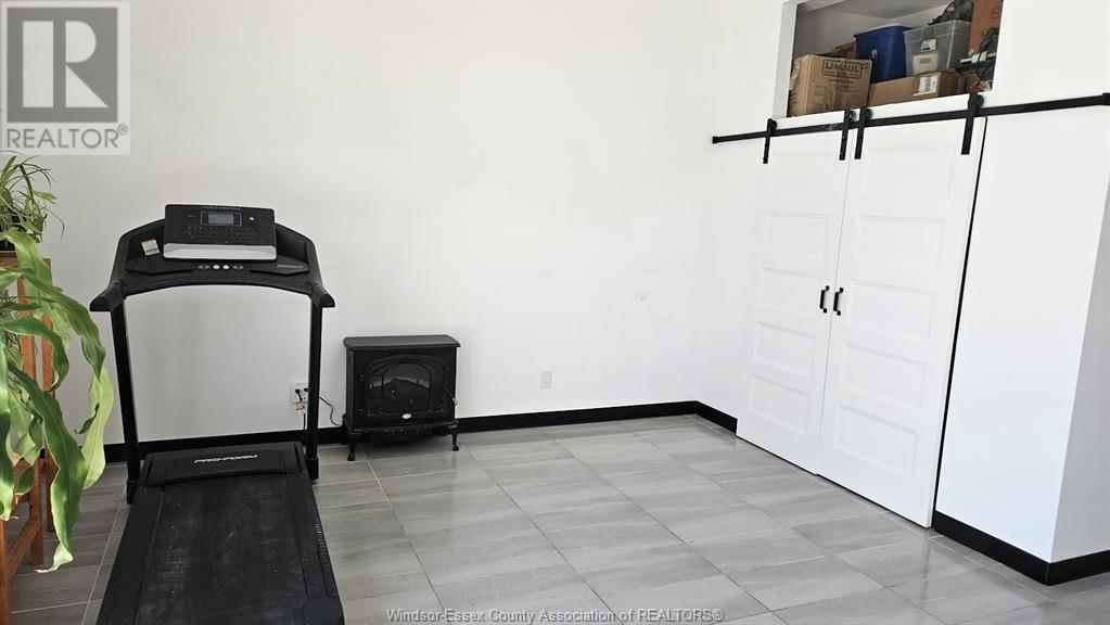 225 GRAHAM ROAD Image 7