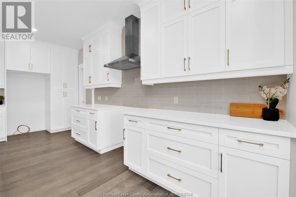 302 BLAKE Image 15