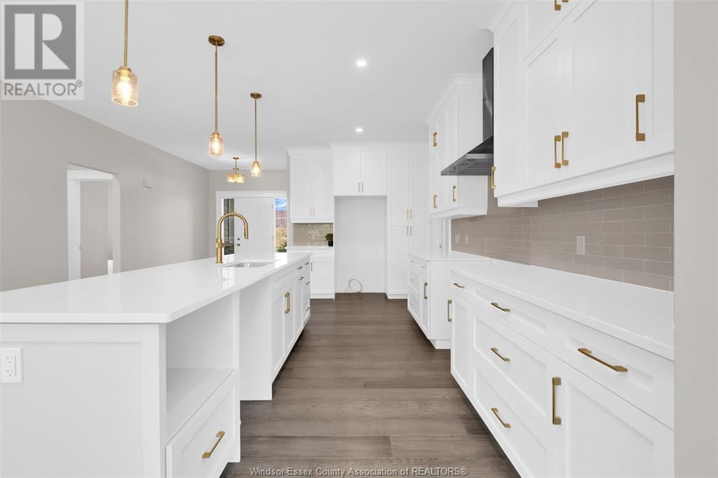 302 BLAKE Image 16