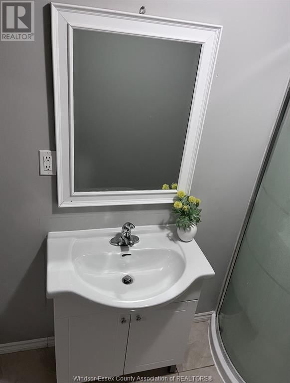 724 CABANA EAST Image 25