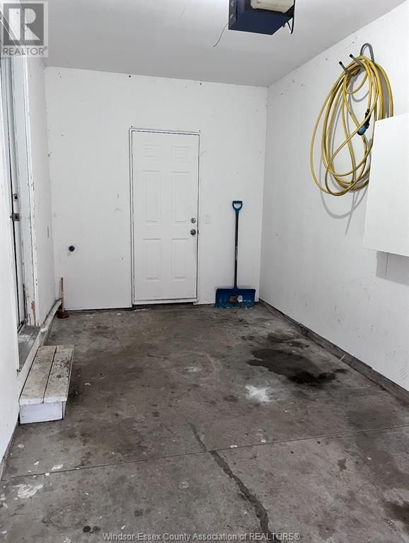 724 CABANA EAST Image 34