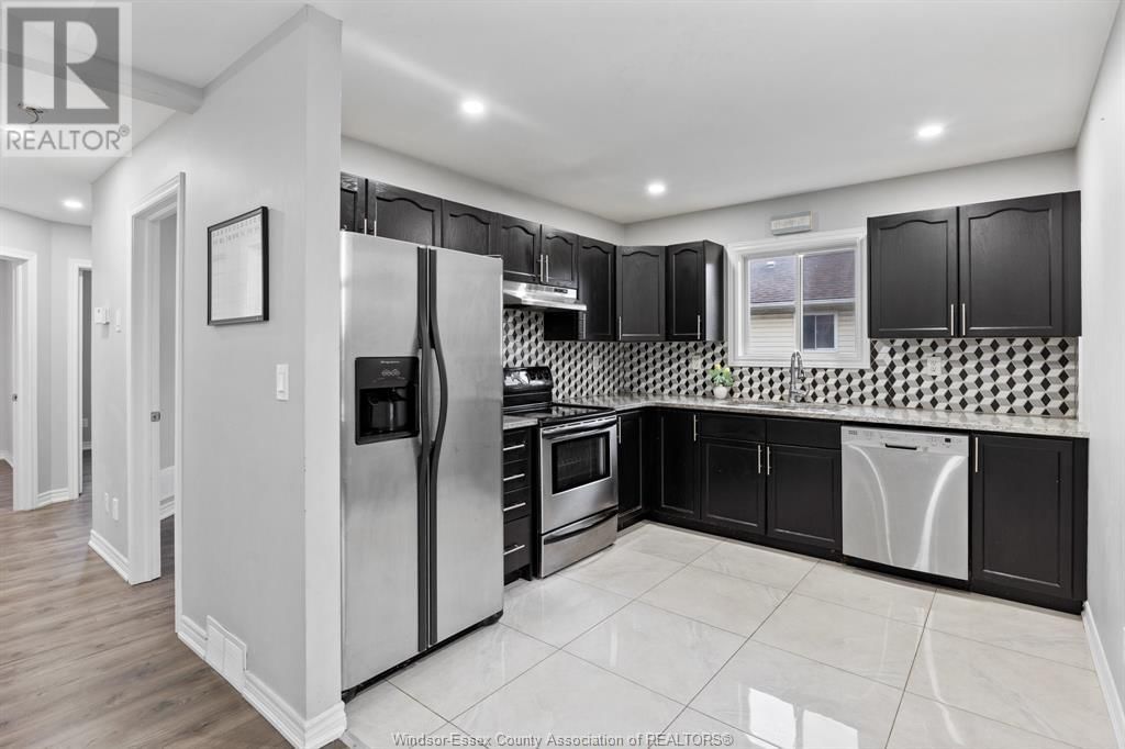 724 CABANA EAST Image 8