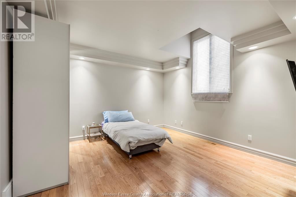 3404 VICTORIA BOULEVARD Image 12