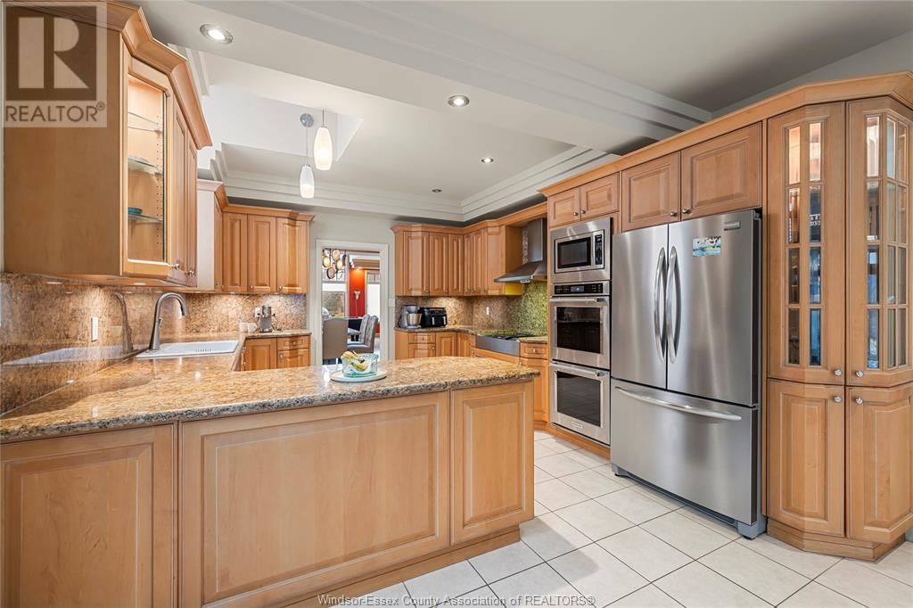 3404 VICTORIA BOULEVARD Image 20