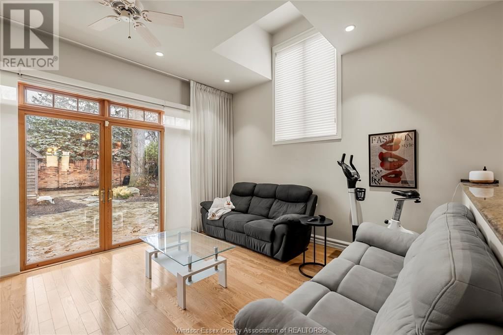3404 VICTORIA BOULEVARD Image 22