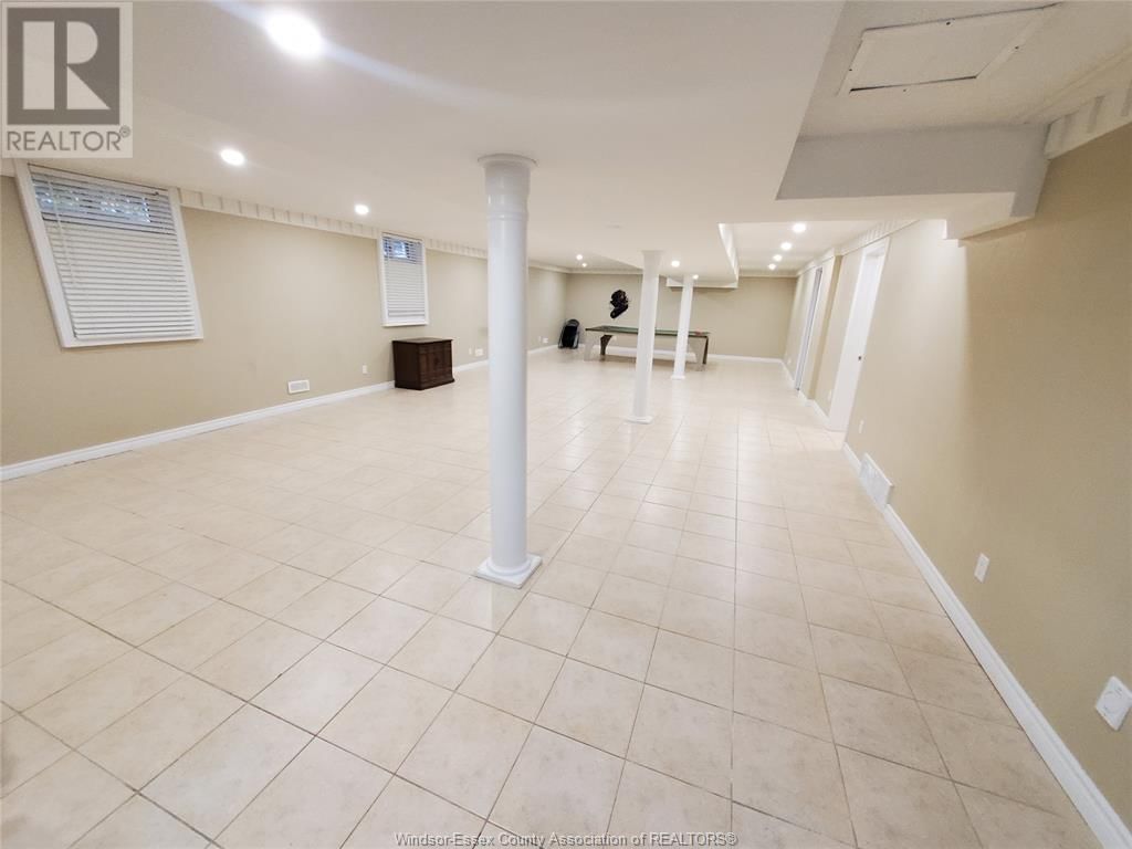 3404 VICTORIA BOULEVARD Image 33