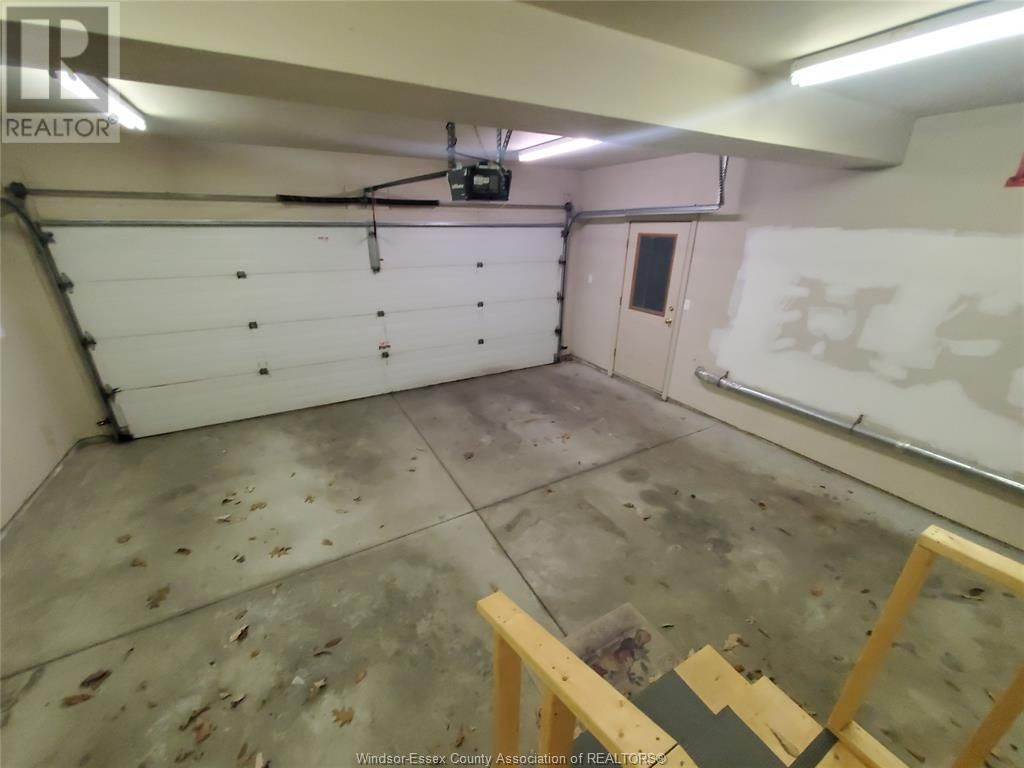 3404 VICTORIA BOULEVARD Image 38