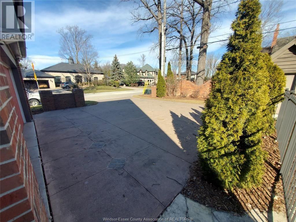 3404 VICTORIA BOULEVARD Image 39