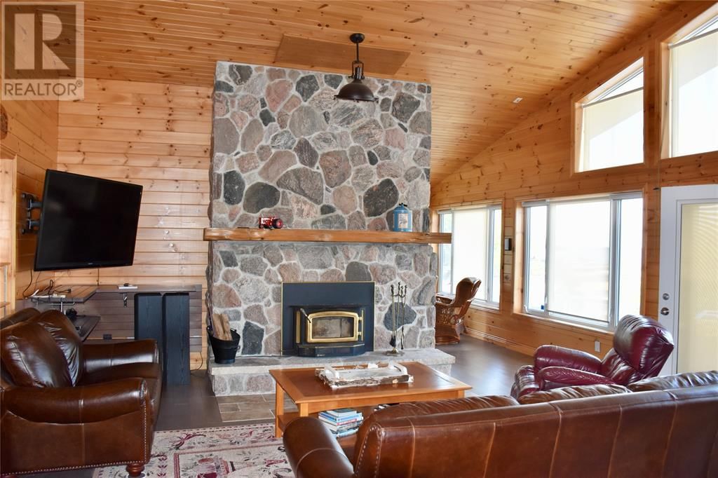 64 BAISE AVENUE Image 3