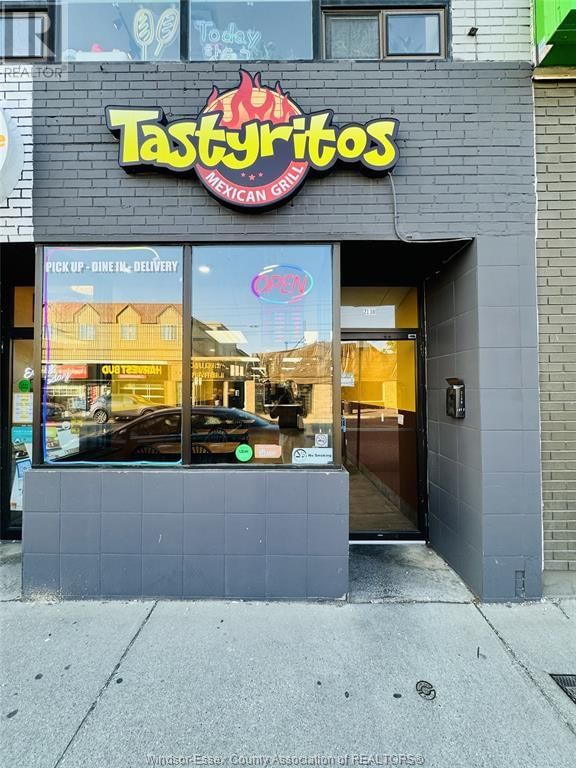 2130 WYANDOTTE STREET WEST Image 1