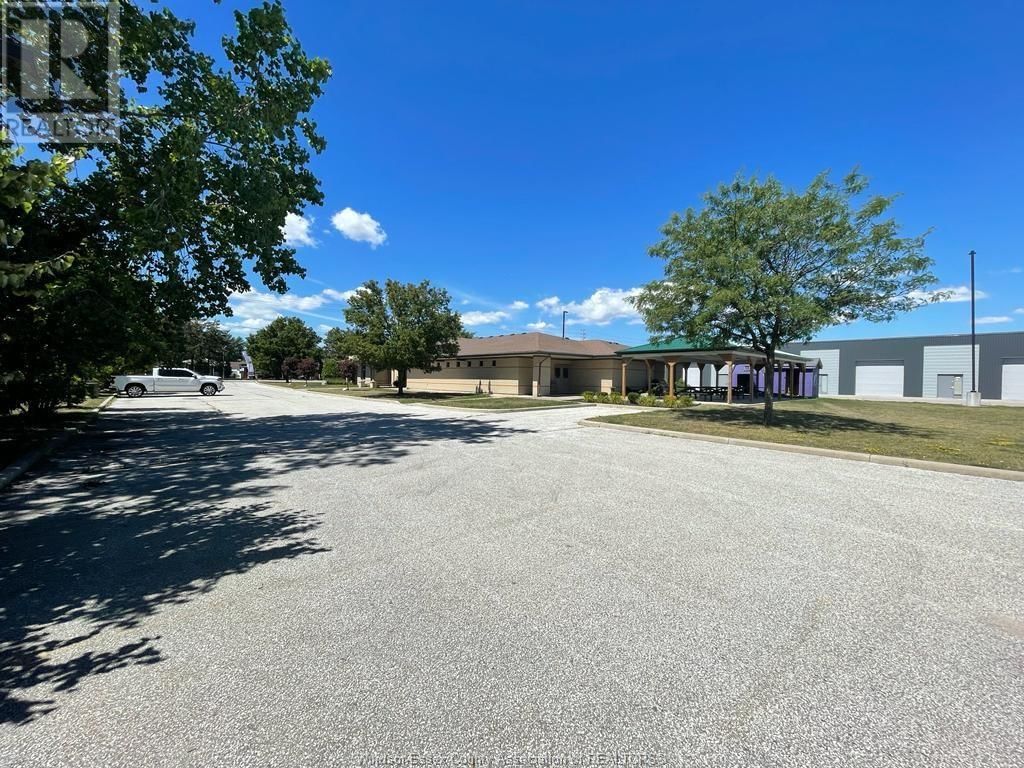 3050 JEFFERSON BOULEVARD Image 19
