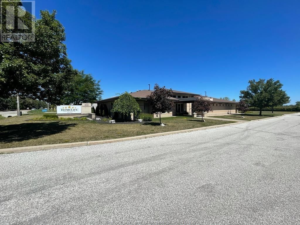 3050 JEFFERSON BOULEVARD Image 20