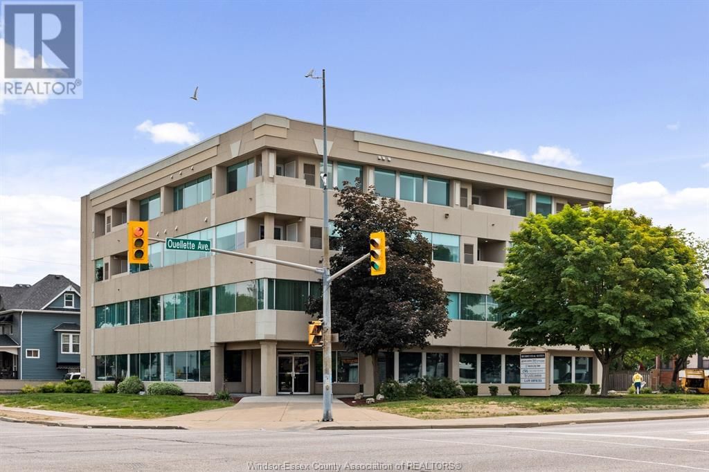 302 - 1500 OUELLETTE Image 1