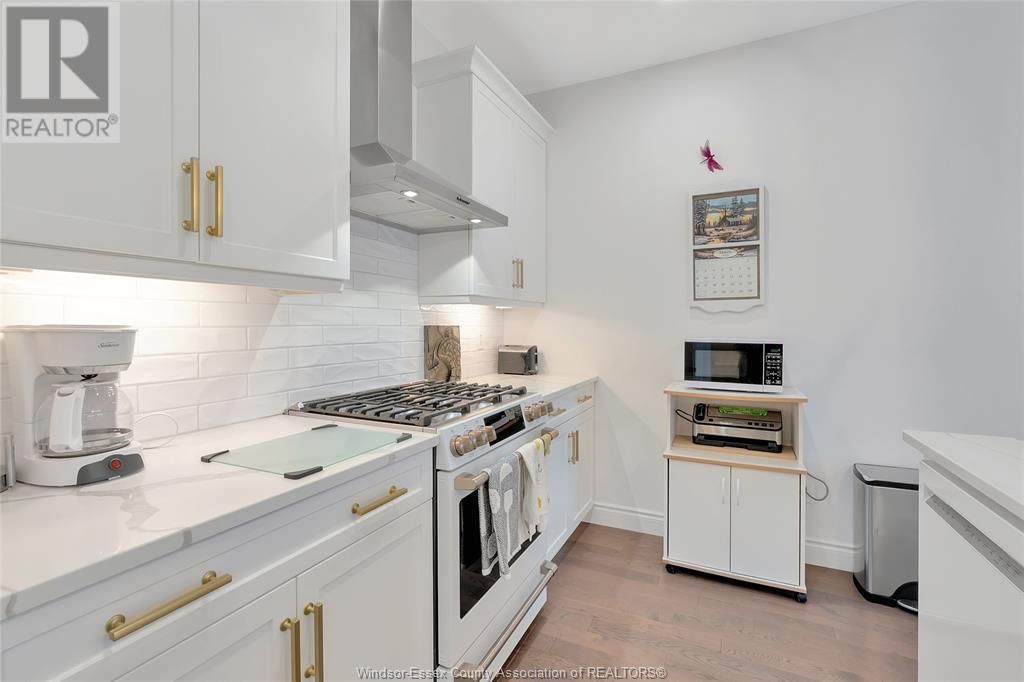 205 LIVINGSTONE Image 14