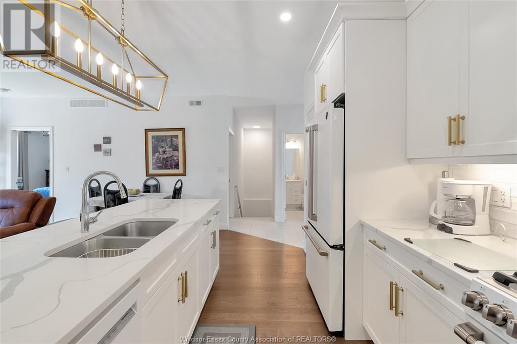 205 LIVINGSTONE Image 20