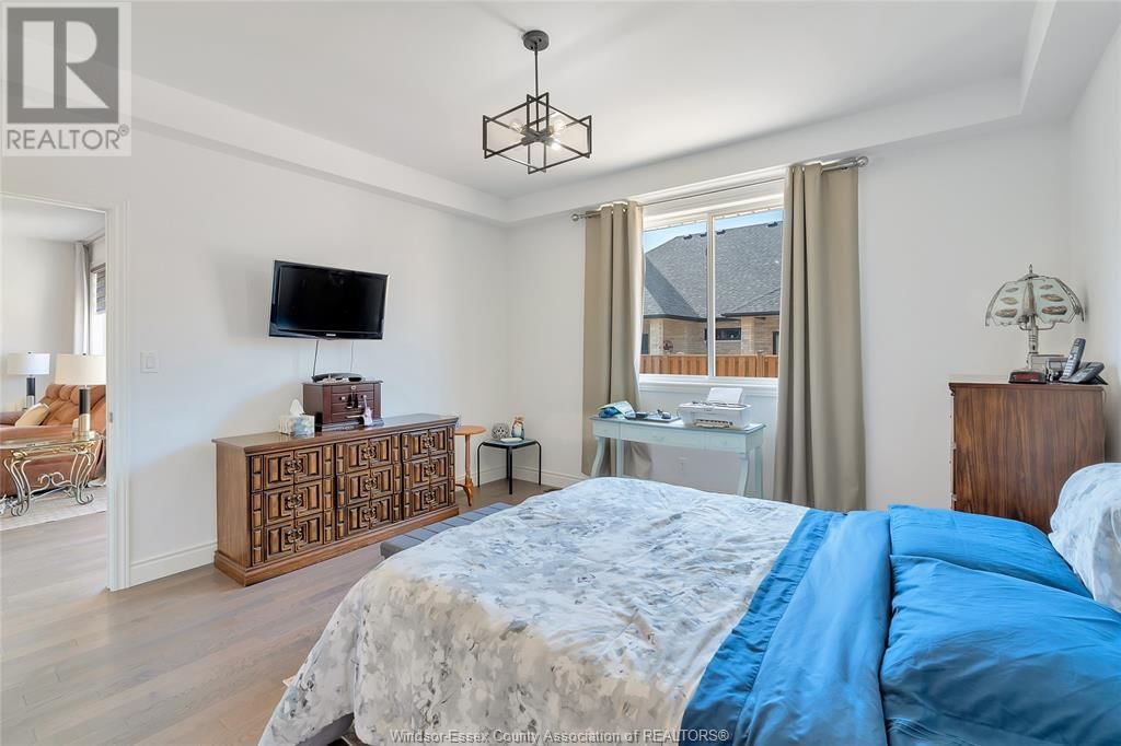 205 LIVINGSTONE Image 31
