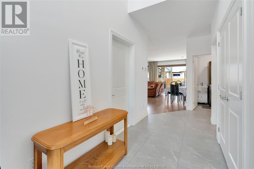205 LIVINGSTONE Image 6