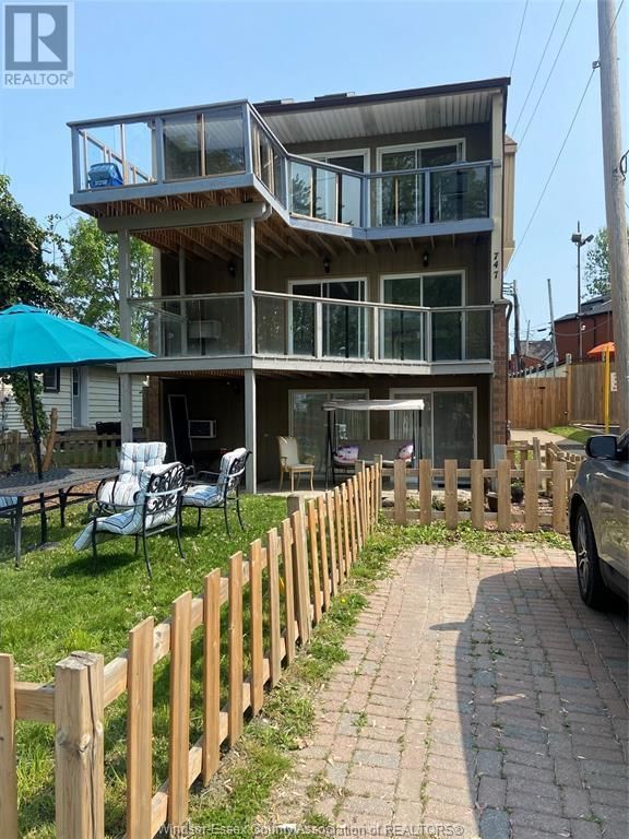 3 - 747 CHATHAM STREET Image 20