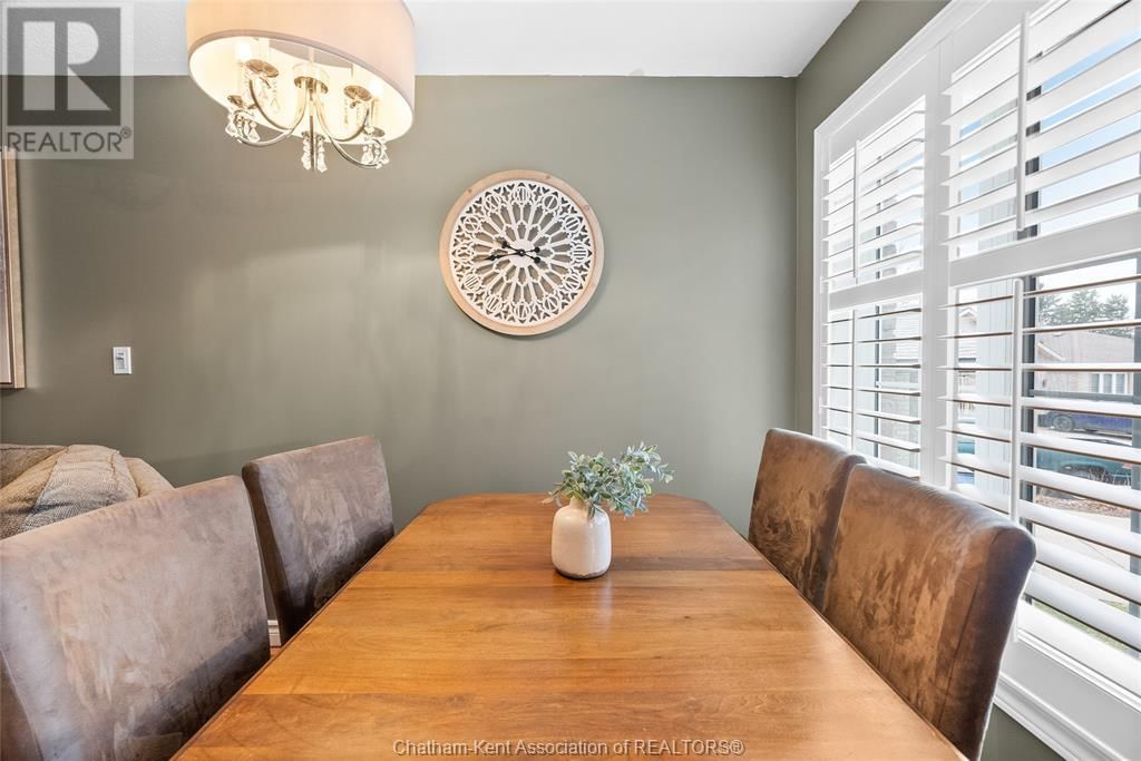 38 FIELDSTONE PLACE Image 13