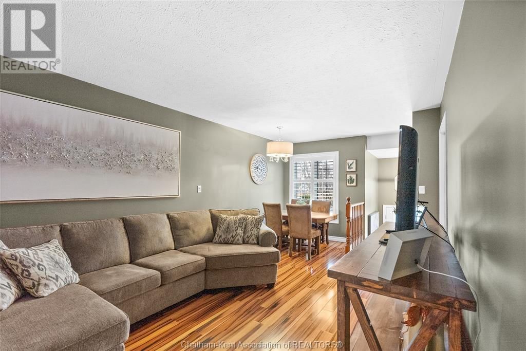 38 FIELDSTONE PLACE Image 14