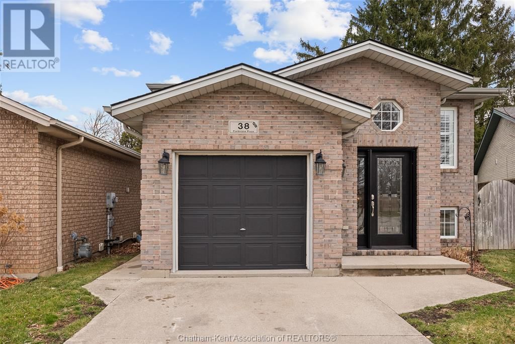 38 FIELDSTONE PLACE Image 2