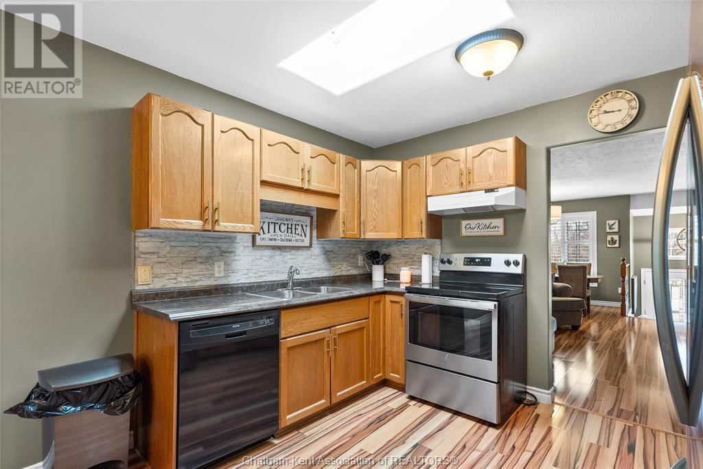 38 FIELDSTONE PLACE Image 21