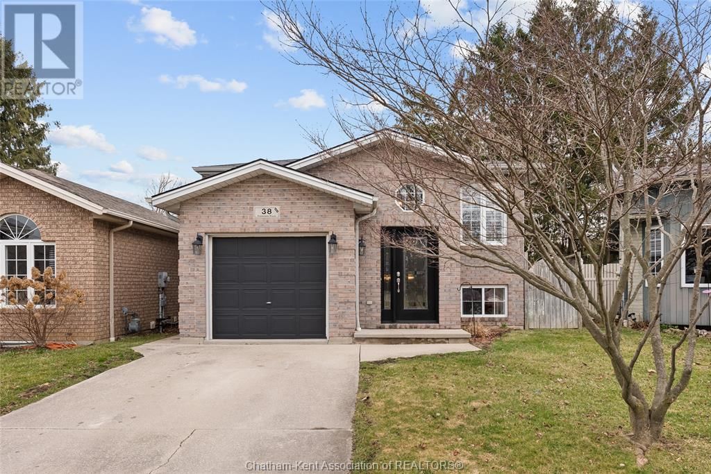 38 FIELDSTONE PLACE Image 3