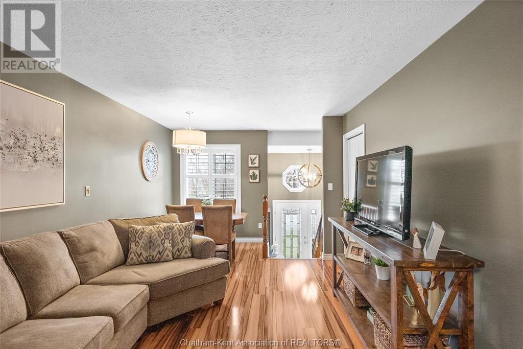 38 FIELDSTONE PLACE Image 7