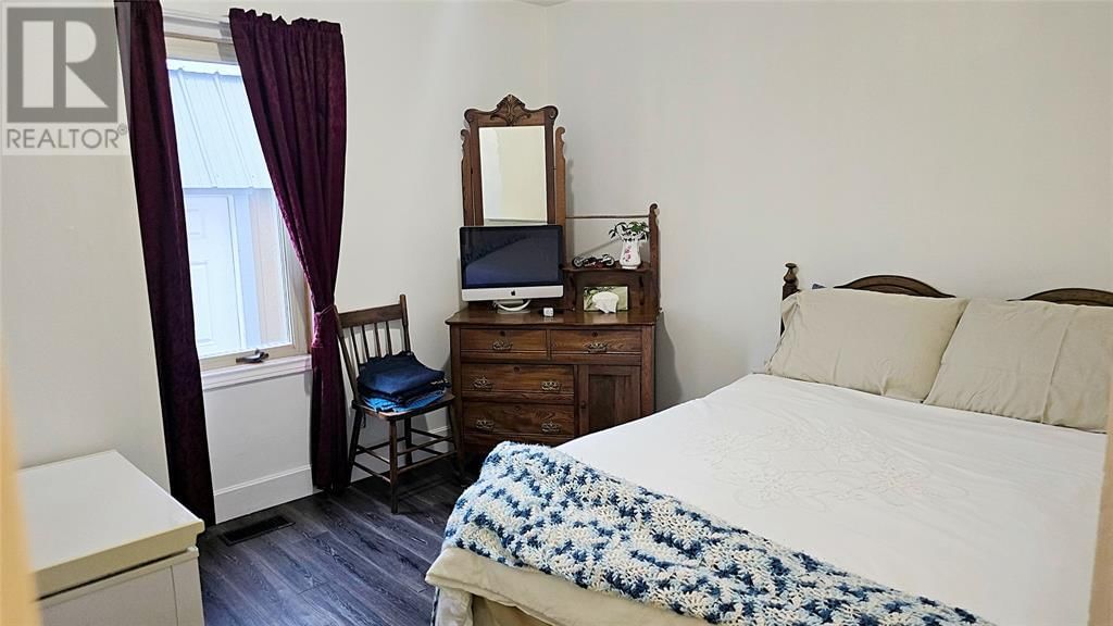 146 ANN STREET Image 13