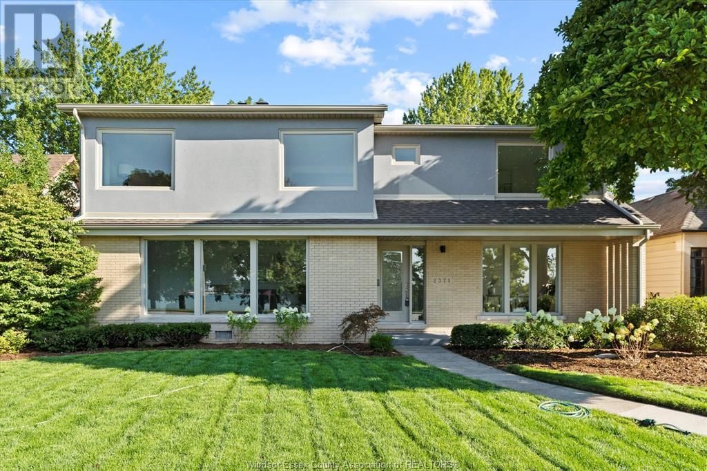 2371 RIVERSIDE DRIVE WEST Image 1