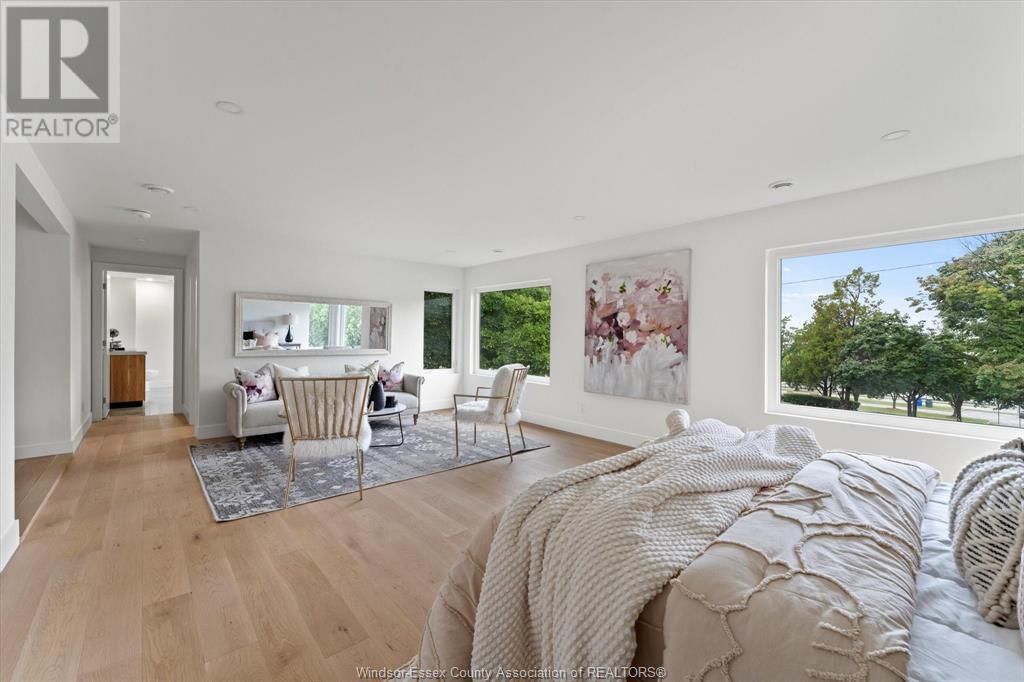 2371 RIVERSIDE DRIVE WEST Image 34