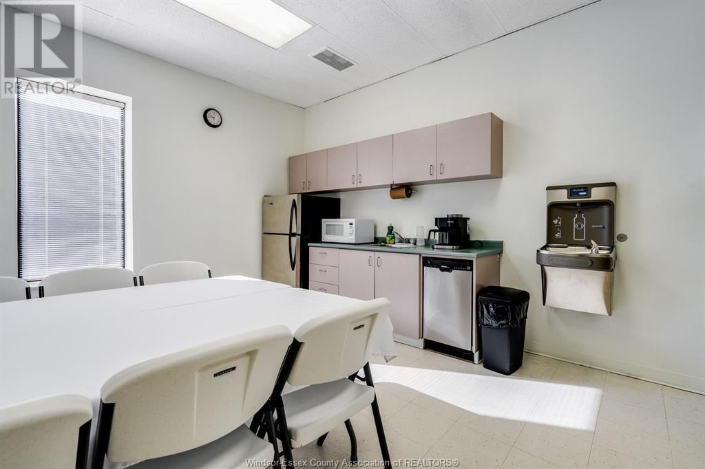 154 TALBOT STREET NORTH Image 11