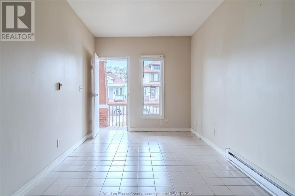 491 ELM Image 18