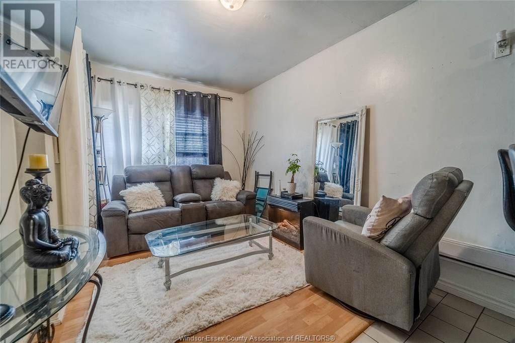 491 ELM Image 22