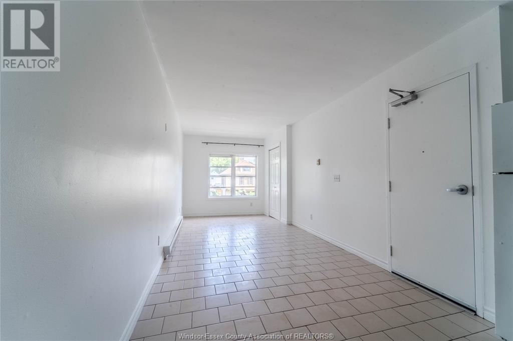 491 ELM Image 4