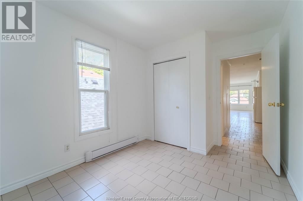 491 ELM Image 8