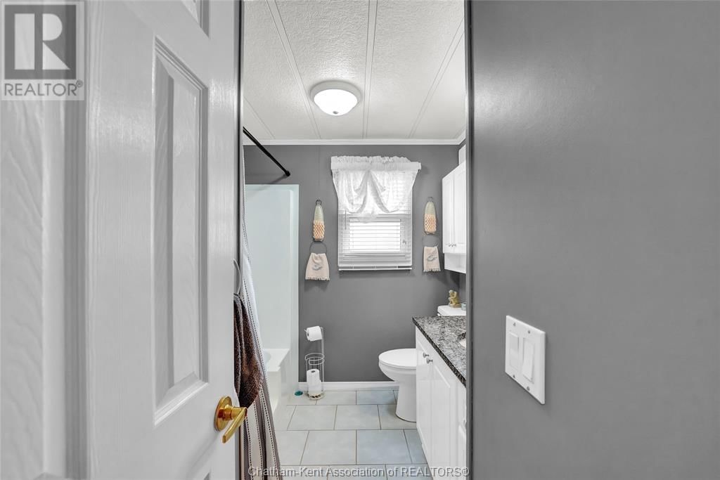 111 DUNKIRK DRIVE Image 18