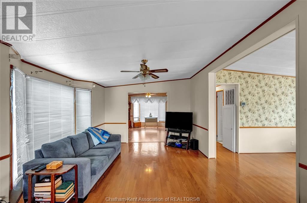 111 DUNKIRK DRIVE Image 7